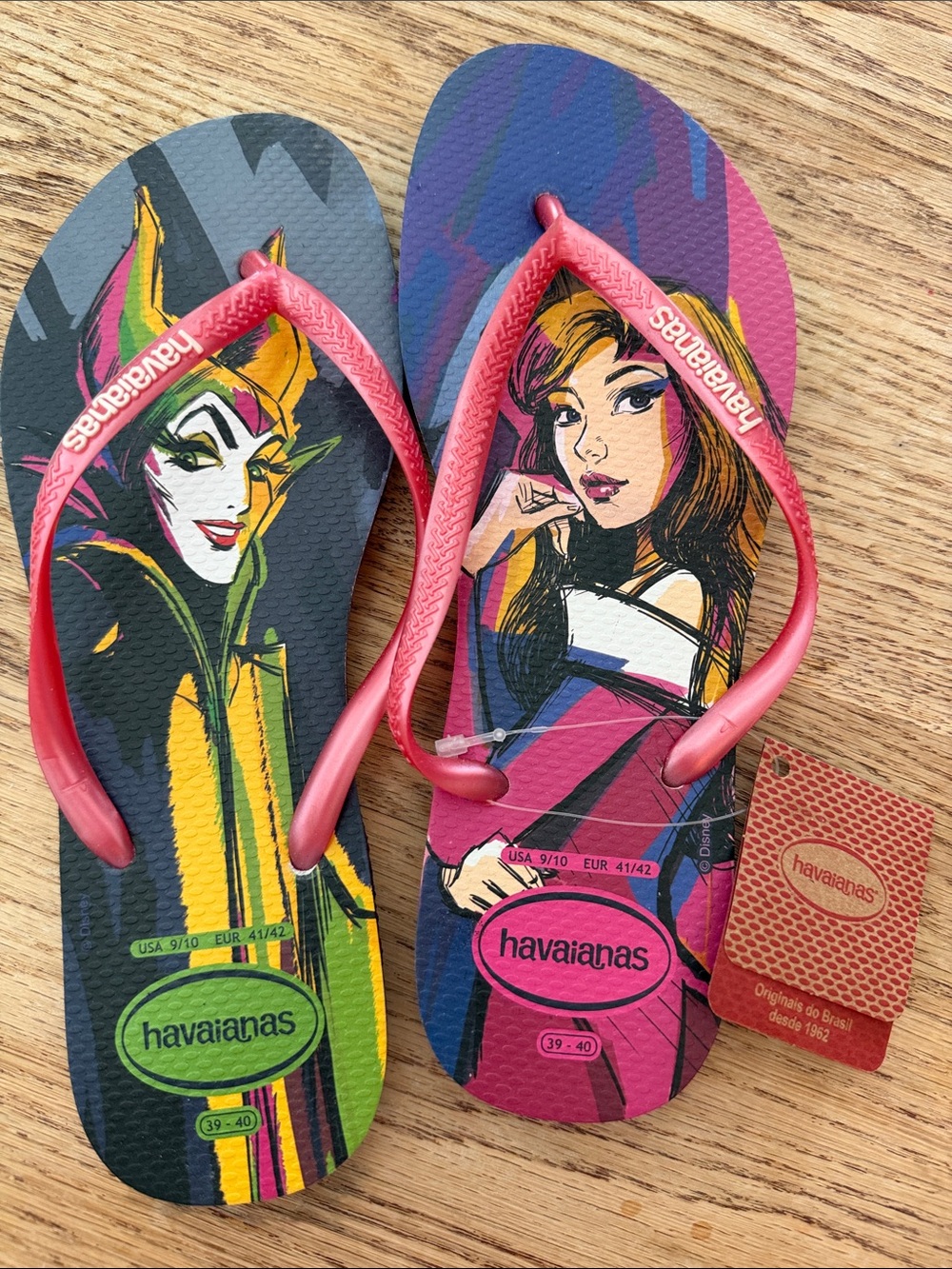 Havaianas Disney Sleeping Beauty flip flops NWT